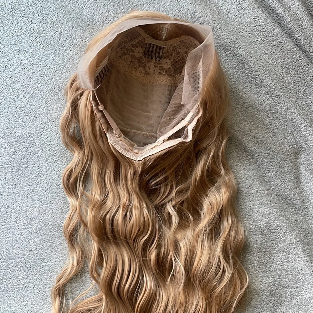 - 22” Strawberry Blonde Curly Wavy Lace Front Wig *NEW* - Picture 13 of 13